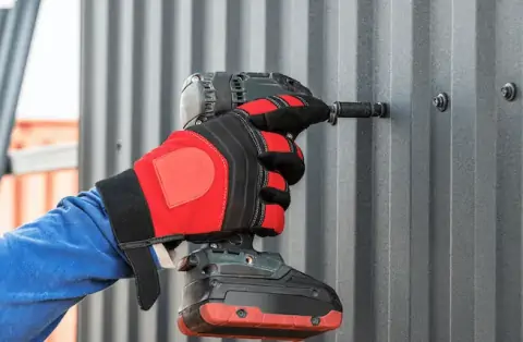 Travaux de zinguerie - Porte des Pierres Dorées